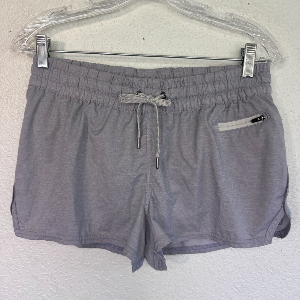 Vuori Shorts Womens Medium Clementine 2.0 Running Gym Athletic Lined Grey